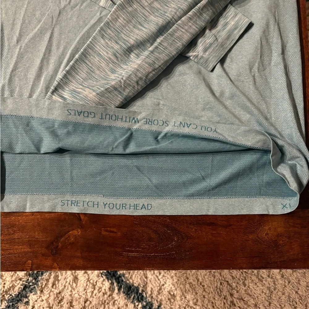 Lululemon Long Sleeve Performance T-Shirt - Picture 5 of 5